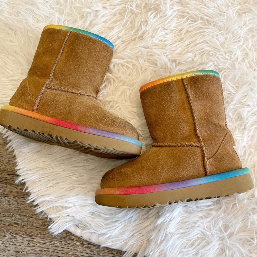 UGG Boots Rainbow Trim Little Girls 8